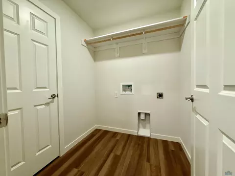 826 Heritage Dr, Belle Fourche, SD 57717 photo 7