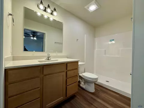 826 Heritage Dr, Belle Fourche, SD 57717 photo 15