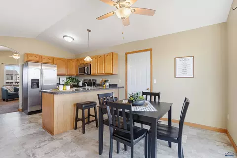 715 Old Cavalry Rd, Box Elder, SD 57719 photo 15