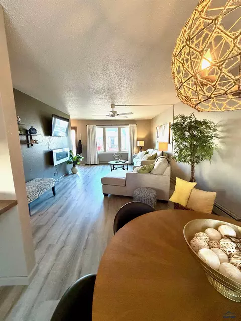 4330 W Main # 16B, Rapid City, SD 57702