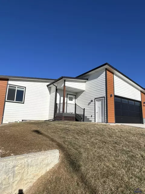 5410 Darian St, Rapid City, SD 57703