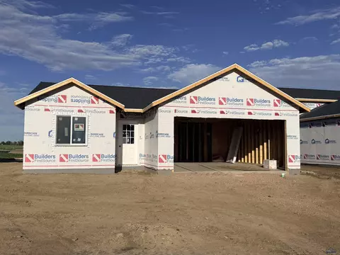 4094 Mcintosh Ln, Rapid City, SD 57703