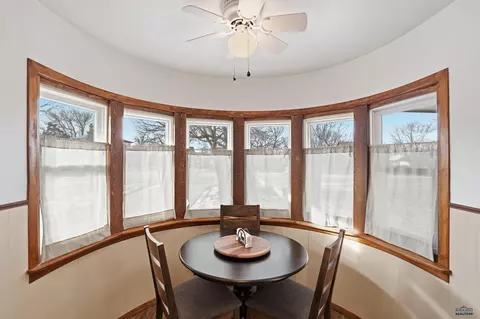 706 Glenn St, Wall, SD 57790 photo 17