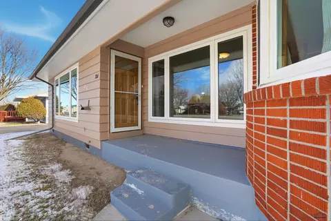706 Glenn St, Wall, SD 57790 photo 6