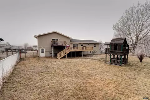 603 Cardinal Dr, Box Elder, SD 57719 photo 2