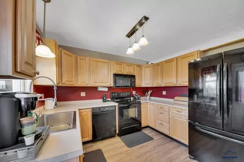9310 Astoria Ln, Summerset, SD 57718 photo 2