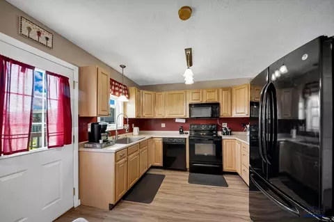 9310 Astoria Ln, Summerset, SD 57718 photo 14