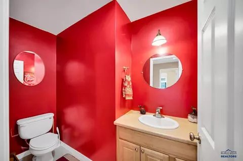 9310 Astoria Ln, Summerset, SD 57718 photo 8