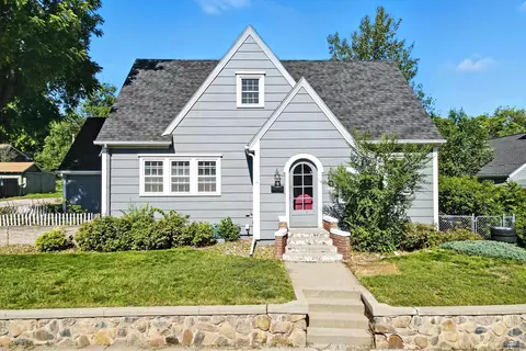 1411 11th St, Rapid City, SD 57701