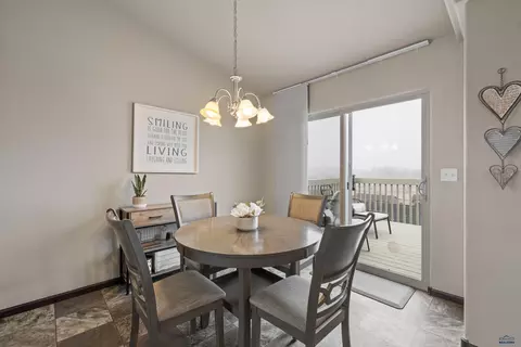 242 E Bengal Dr, Rapid City, SD 57701 photo 4