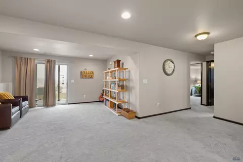 242 E Bengal Dr, Rapid City, SD 57701 photo 21