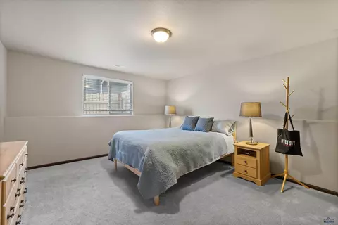 242 E Bengal Dr, Rapid City, SD 57701 photo 23
