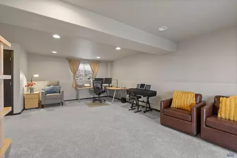 242 E Bengal Dr, Rapid City, SD 57701 photo 19