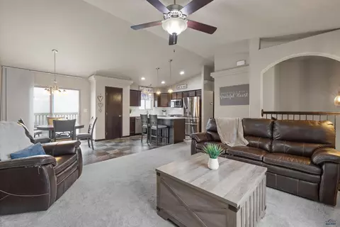 242 E Bengal Dr, Rapid City, SD 57701 photo 5