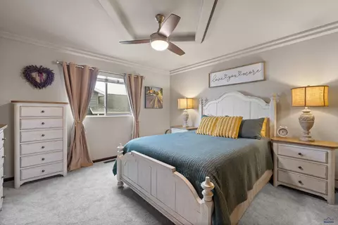 242 E Bengal Dr, Rapid City, SD 57701 photo 13