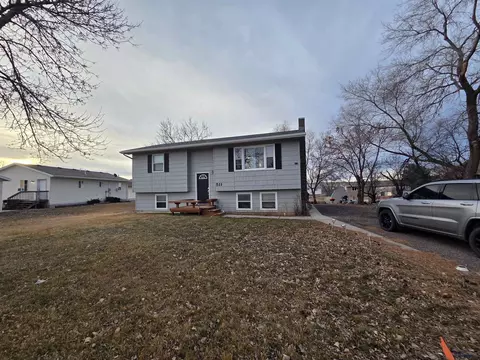 511 Bluebird Dr, Box Elder, SD 57719 photo 2