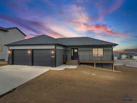 3050 Rombauer Dr, Rapid City, SD 57703