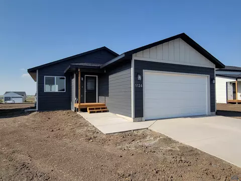 1124 Cobalt Dr, Rapid City, SD 57701