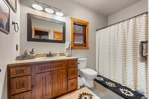 Bath - 21153 Gilded Mountain Lp, Lead, SD 57754 photo 1 of 3