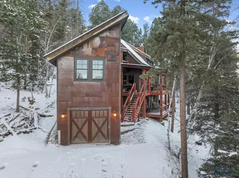 21153 Gilded Mountain Lp, Lead, SD 57754