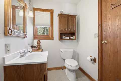 Bath - 12458 Waterwheel Ln, Nemo, SD 57759 photo 3 of 4