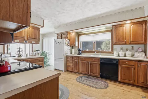 Kitchen - 12458 Waterwheel Ln, Nemo, SD 57759 photo 1 of 3