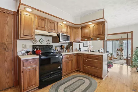 Kitchen - 12458 Waterwheel Ln, Nemo, SD 57759 photo 3 of 3