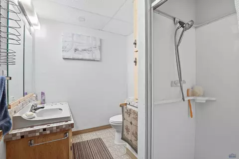 Bath - 12458 Waterwheel Ln, Nemo, SD 57759 photo 4 of 4
