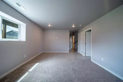 577 Antietam Dr, Box Elder, SD 57719 photo 15