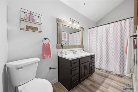 Bath - 444 St Joe St, Spearfish, SD 57783 photo 3 of 4