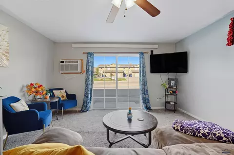 4616 Chalkstone Dr UNIT E, Rapid City, SD 57701