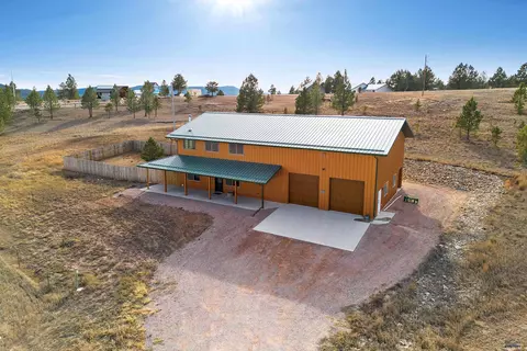 12913 Argyle Rd, Hot Springs, SD 57747