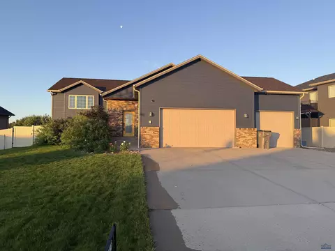 10175 Laramie Ln, Summerset, SD 57718
