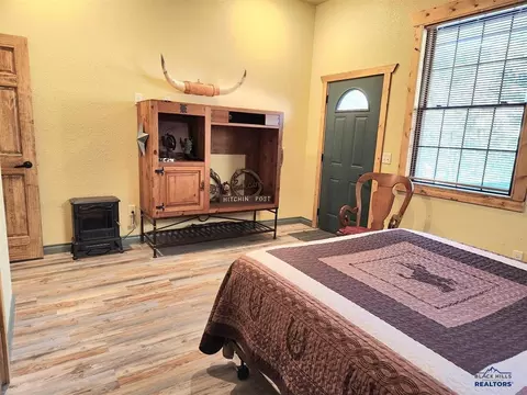 Bedroom - 20076 Higgins Gulch Rd, Spearfish, SD 57783 photo 2 of 6