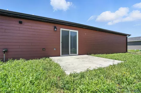 Exterior - 1026 Driver Cir, Wall, SD 57790 photo 2 of 6