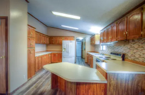 Kitchen - 405 S S Pne, Presho, SD 57568 photo 2 of 2