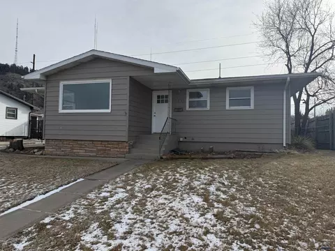 2325 Judy Ave, Rapid City, SD 57702