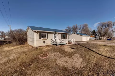 204 E Oak St, New Underwood, SD 57761