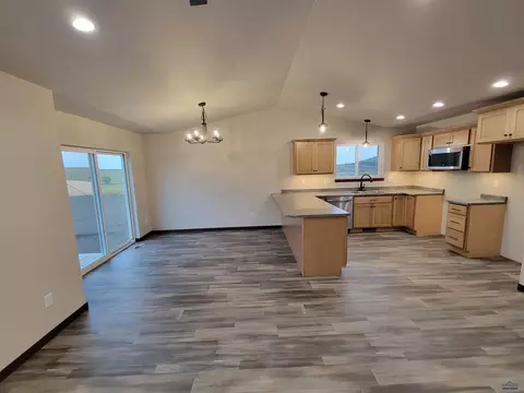 Living - 5317 Bunker Dr, Rapid City, SD 57701 photo 2 of 4