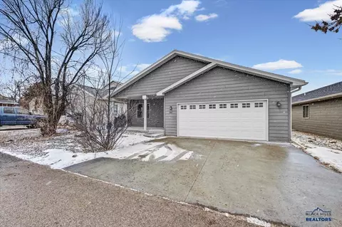 842 Harvard St, Spearfish, SD 57783