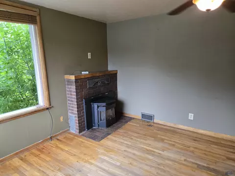 Living - 937 Harney, Custer, SD 57730 photo 3 of 3