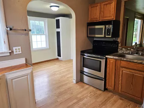 Kitchen - 937 Harney, Custer, SD 57730 photo 1 of 4