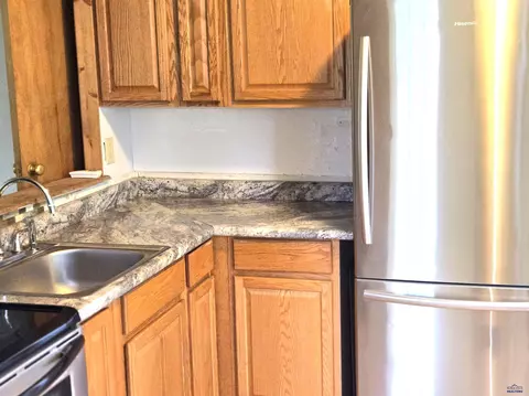 Kitchen - 937 Harney, Custer, SD 57730 photo 3 of 4