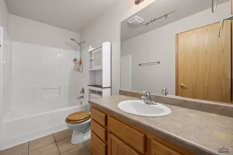 Bath - 2165 Conifer Loop, Belle Fourche, SD 57717 photo 1 of 2