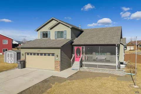 7230 Castlewood Dr, Summerset, SD 57718