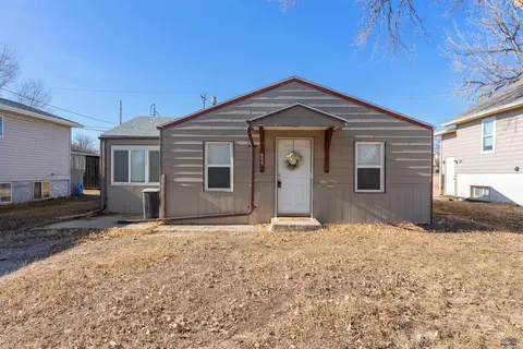 809 Willsie Ave, Rapid City, SD 57701
