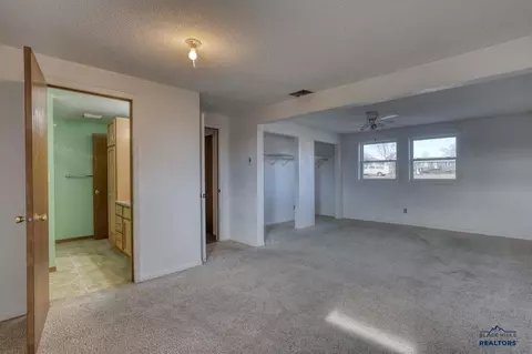 529 Bluebird Dr, Box Elder, SD 57719 photo 27