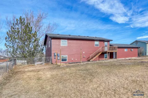 529 Bluebird Dr, Box Elder, SD 57719 photo 4