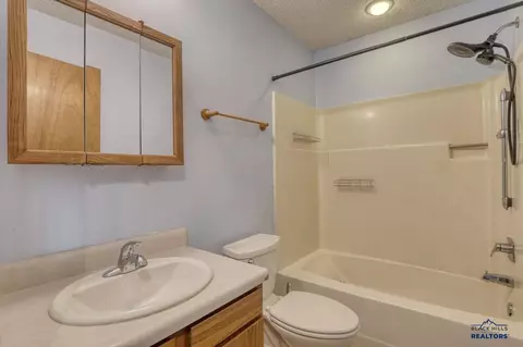 529 Bluebird Dr, Box Elder, SD 57719 photo 22