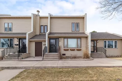 225 S Canyon Rd # 4C, Rapid City, SD 57702